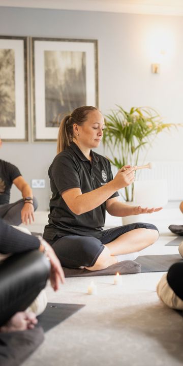 Enjoy yoga, sound bathing and movement sessions as part of your retreat