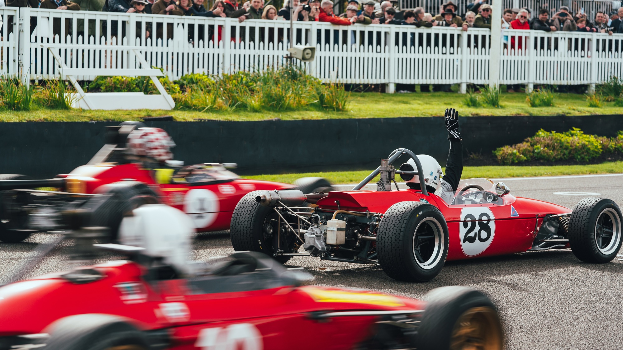 Racing action at the 81st Members' Meeting. Ph. by Tom Baigent..jpg